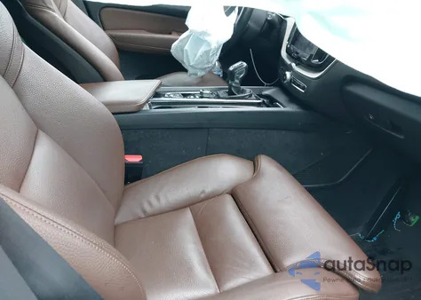 2020 Volvo Xc60 T5 Inscription z USA, uszkodzony, nr VIN YV4102RL9L1559751